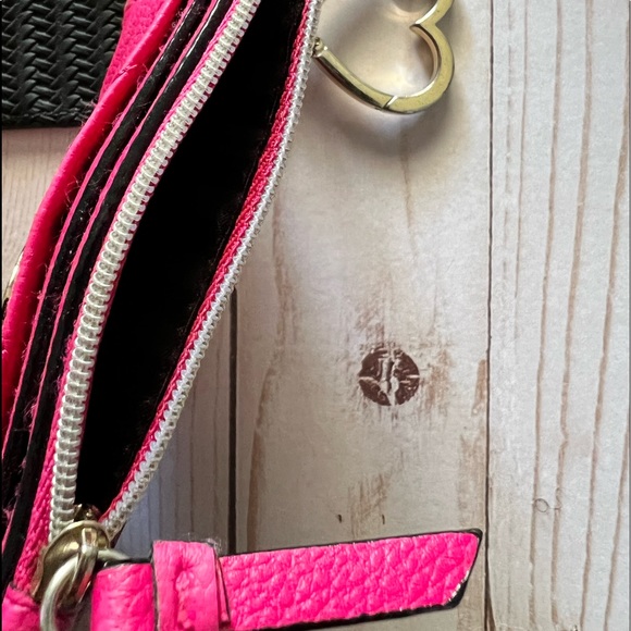 Victoria’s Secrets Card & Coin Wallet - Picture 8 of 10